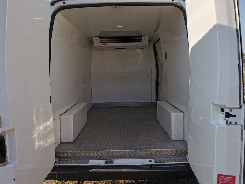 fagyasztós autó bérlés