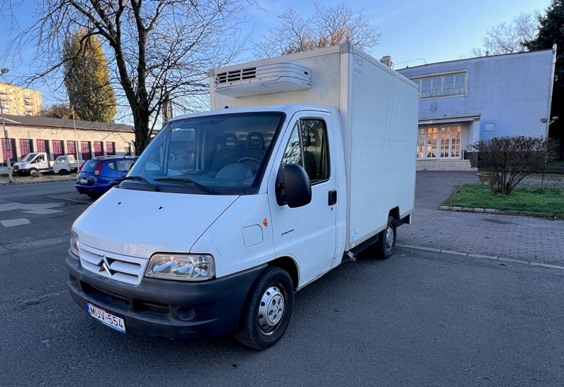 hűtős teherautó kölcsönzés