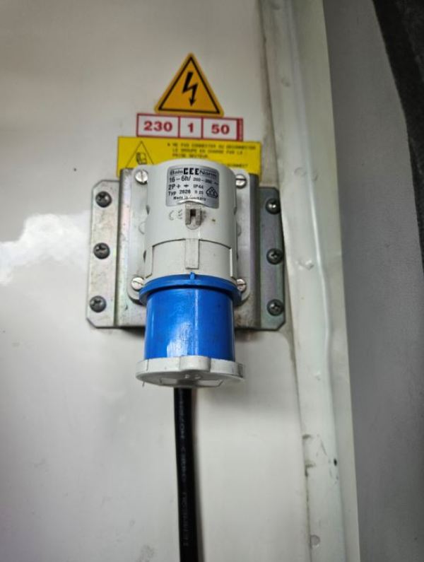 hűtős teherautó kölcsönzés