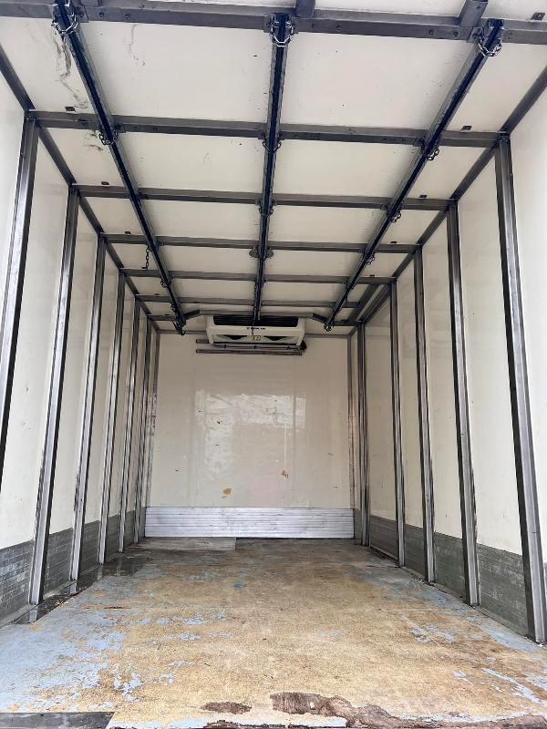 hűtős teherautó kölcsönzés