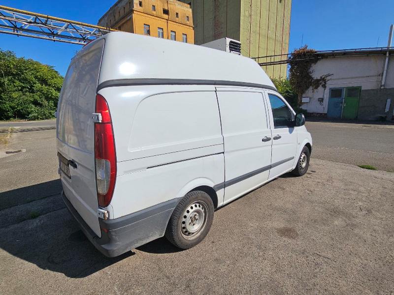 hűtős teherautó kölcsönzés