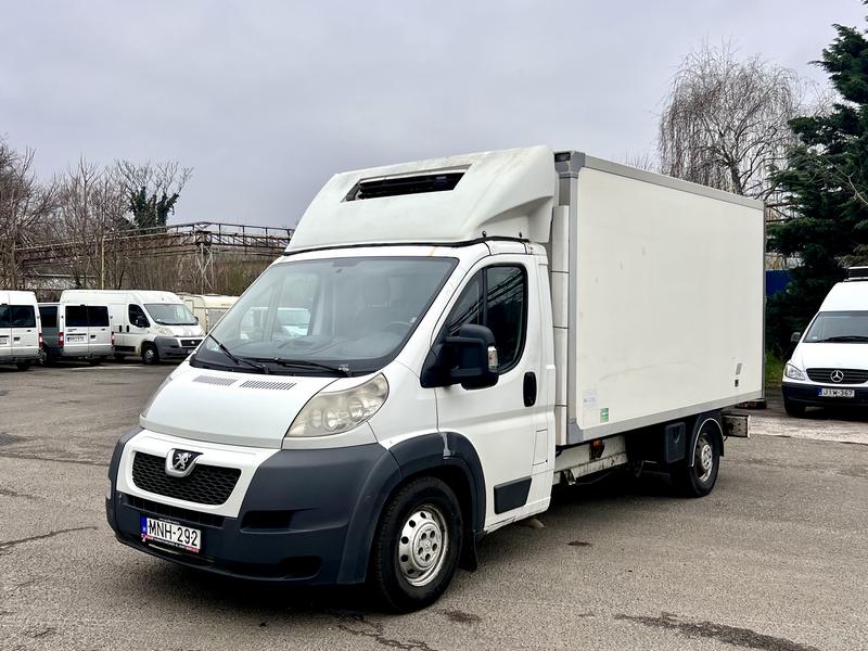 fagyasztós autó bérlés