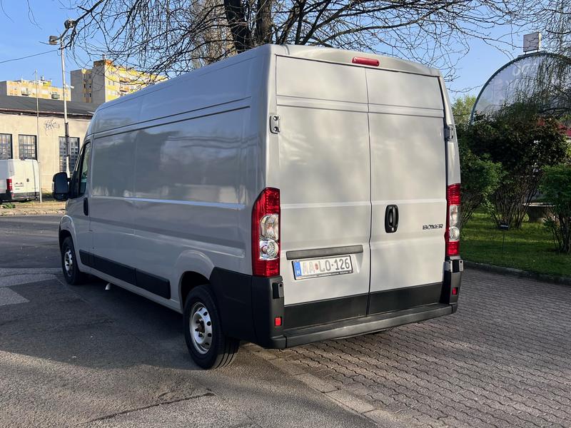 fagyasztós autó bérlés