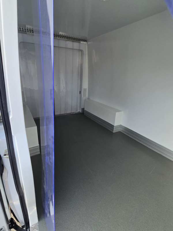 fagyasztós autó bérlés