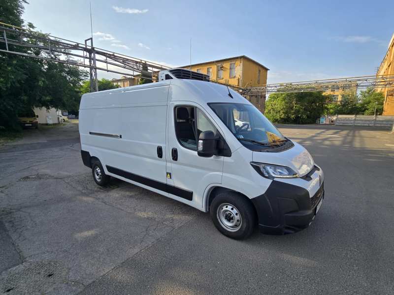 fagyasztós autó bérlés